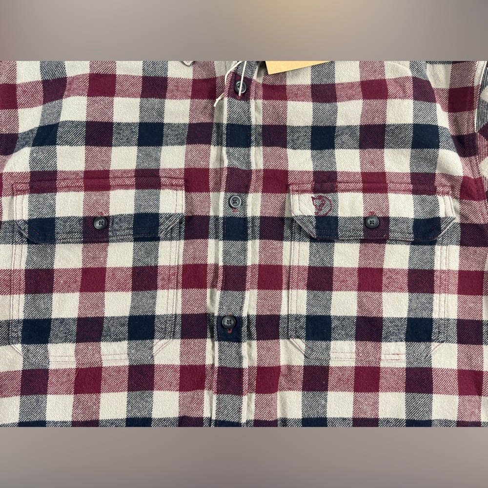 Fjallraven Long Sleeve  Cotton Flannel Skog Shirt in Dark Garnet - Picture 6 of 10